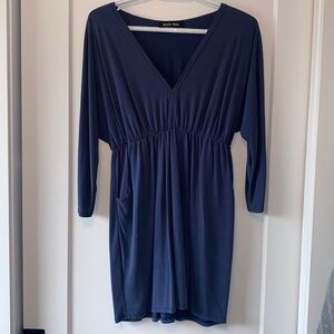V neck dress with pockets